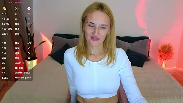 AlisssaRose online show from October 2025 08:41:02 PM