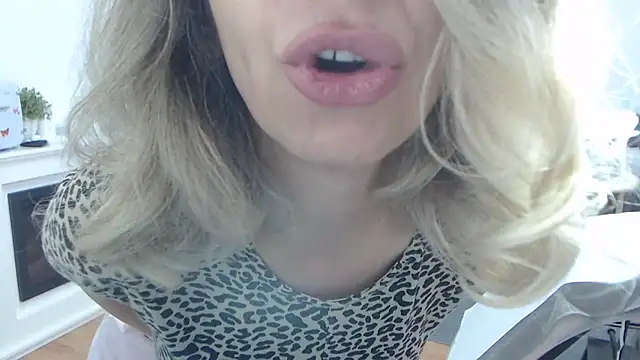 SukyGirl online show from March 2025 09:51:02 AM