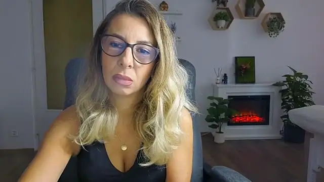 SukyGirl online show from October 2025 07:31:02 AM