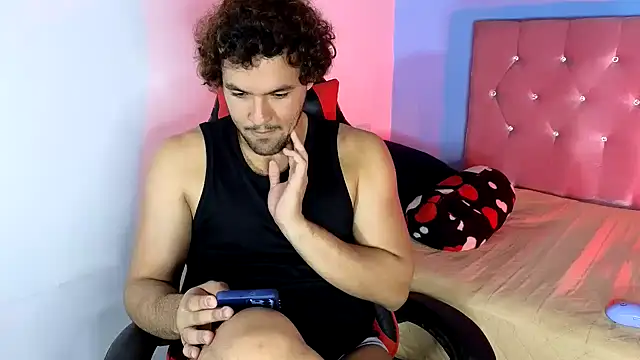 FreyrStyle online show from December 2024 08:31:02 PM