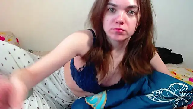 Snapshot of SallyMkn chatting on May 2026 12:02:01 PM SallyMkn online show from May 2026 12:02:01 PM