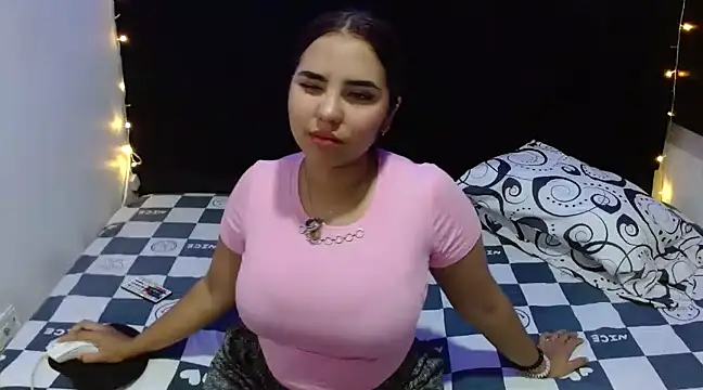 Miapeyton online show from January 2025 03:26:01 PM