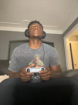 Festivitiesking1 online show from October 2025 10:33:01 PM