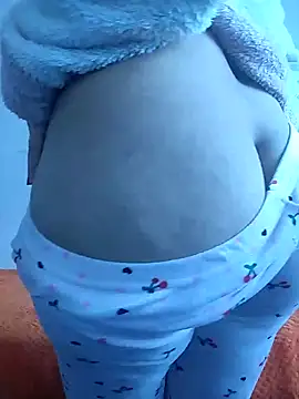 Snapshot of Dalou3a69 chatting on December 2024 08:21:01 AM Dalou3a69 online show from December 2024 08:21:01 AM