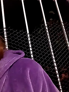 sweetmilk2006 online show from February 2026 06:22:01 AM