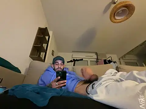 Rebeu313 online show from February 2025 12:49:01 AM