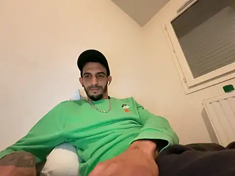 Rebeu313 online show from October 2025 10:41:01 PM