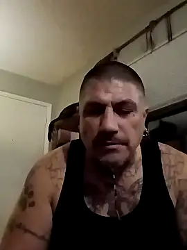 Snapshot of B_DOGG69 chatting on January 2025 03:44:01 AM B DOGG69 online show from January 2025 03:44:01 AM
