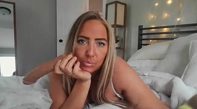 sunshinekisses online show from January 2025 06:37:02 PM