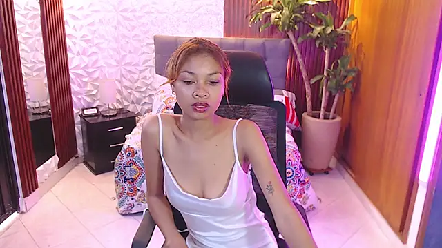 Snapshot of Perla_prg chatting on February 2025 06:45:01 PM Perla prg online show from February 2025 06:45:01 PM