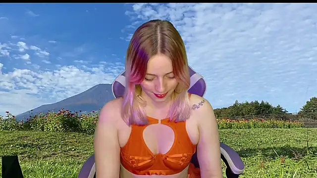 Dolce--Mia---Bianchi  07 online show from March 2025 08:02:02 AM