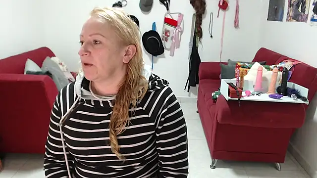 emperabigbootybigass online show from December 2025 12:34:02 PM