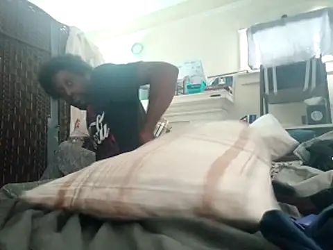 DevinToore online show from November 2025 07:01:02 PM