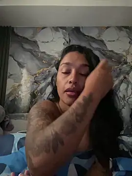 Snapshot of KatalinnaBrown chatting on June 2026 11:46:02 AM KatalinnaBrown online show from June 2026 11:46:02 AM