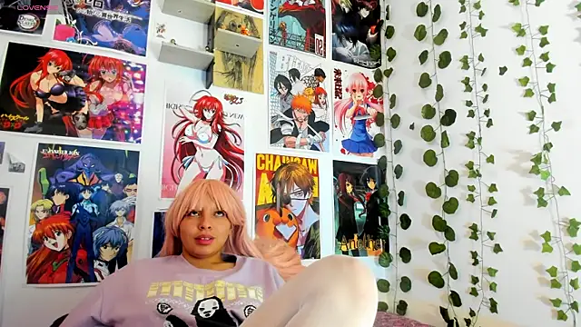 Snapshot of miku_katsuragi chatting on December 2024 05:05:02 AM miku katsuragi online show from December 2024 05:05:02 AM