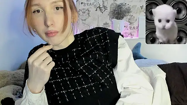 LisaIcon online show from March 2025 07:07:02 PM