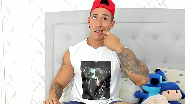 luigiferrara online show from February 2025 07:38:02 PM