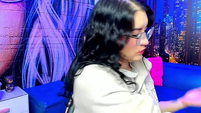 Snapshot of Violetaa_diazz chatting on December 2024 09:13:01 PM Violetaa diazz online show from December 2024 09:13:01 PM