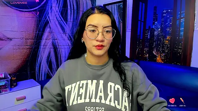 Snapshot of Violetaa_diazz chatting on January 2025 09:05:01 PM Violetaa diazz online show from January 2025 09:05:01 PM