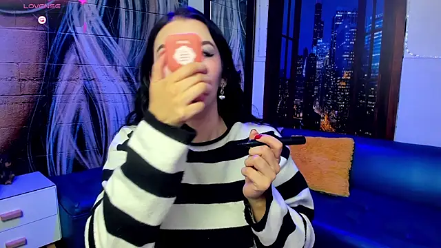 Snapshot of Violetaa_diazz chatting on February 2025 09:10:01 PM Violetaa diazz online show from February 2025 09:10:01 PM