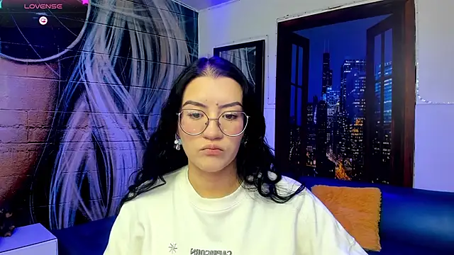 Snapshot of Violetaa_diazz chatting on February 2025 09:04:02 PM Violetaa diazz online show from February 2025 09:04:02 PM