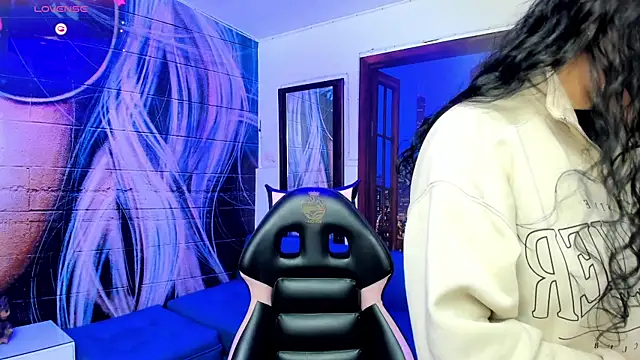 Snapshot of Violetaa_diazz chatting on March 2025 08:09:02 PM Violetaa diazz online show from March 2025 08:09:02 PM