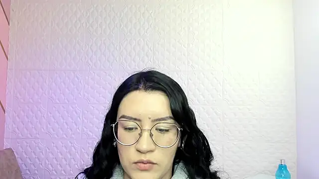 Snapshot of Violetaa_diazz chatting on September 2025 09:04:02 PM Violetaa diazz online show from September 2025 09:04:02 PM