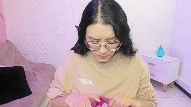 Snapshot of Violetaa_diazz chatting on September 2025 09:07:02 PM Violetaa diazz online show from September 2025 09:07:02 PM