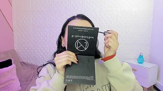 Snapshot of Violetaa_diazz chatting on October 2025 09:13:01 PM Violetaa diazz online show from October 2025 09:13:01 PM