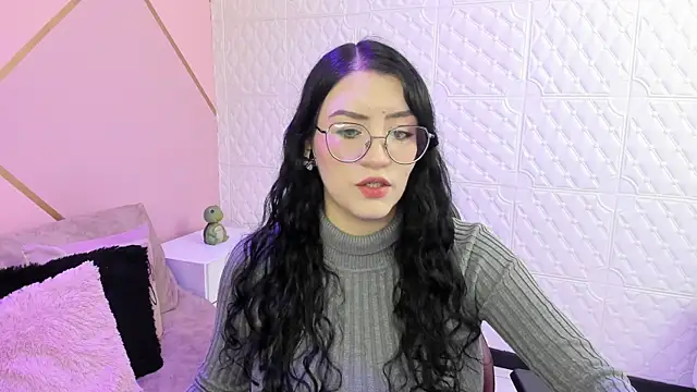 Snapshot of Violetaa_diazz chatting on November 2025 09:25:02 PM Violetaa diazz online show from November 2025 09:25:02 PM