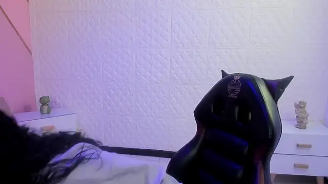 Violetaa diazz online show from February 2026 09:10:01 PM