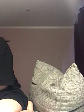 Milka23 online show from December 2024 01:00:02 PM