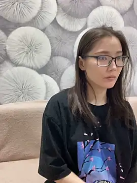 Milka23 online show from March 2025 03:56:01 PM