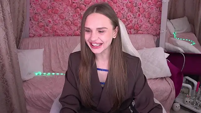 KiraGrayy online show from March 2026 01:50:02 PM