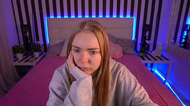 EmilySunshineS online show from April 2026 05:47:02 AM