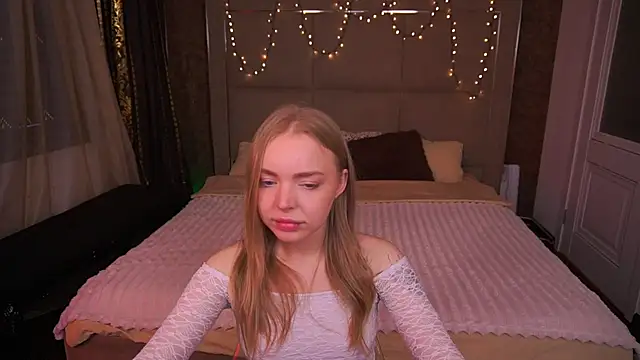 EmilySunshineS online show from June 2026 05:54:02 AM