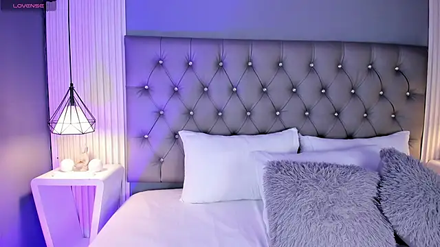 VioletthaRous online show from February 2026 10:44:01 PM