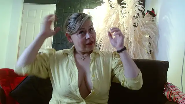 CINTHIA1609 online show from December 2025 08:02:02 PM