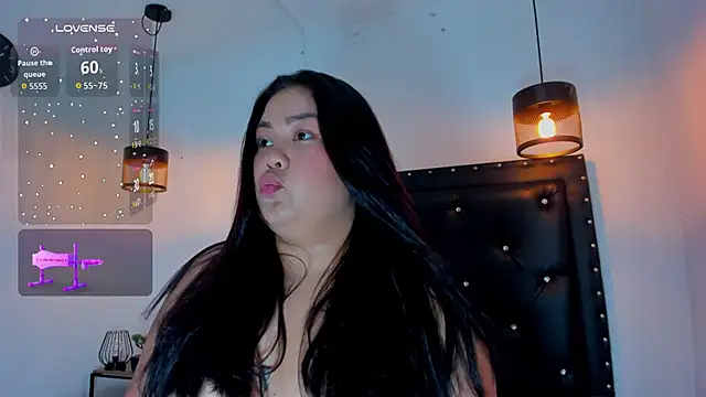 victoriajk online show from April 2026 07:44:02 PM