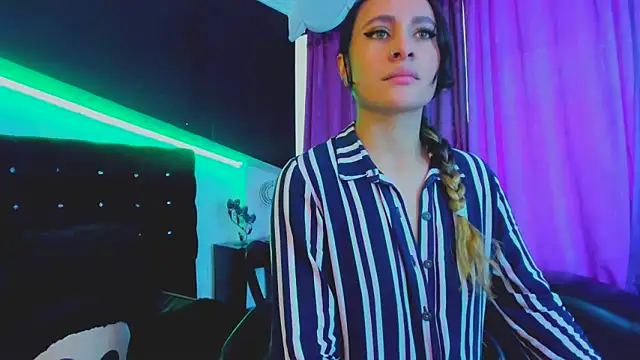 Coral Gibson online show from March 2025 12:22:02 PM