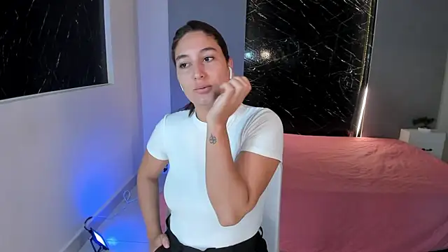 ScarlettWet9 online show from March 2025 03:55:02 AM