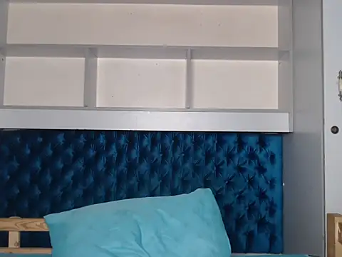 Zeeyonce696 online show from January 2025 12:28:01 AM