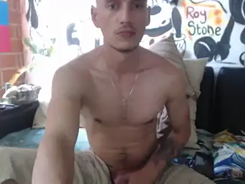 roystonee01 online show from October 2025 10:23:02 PM