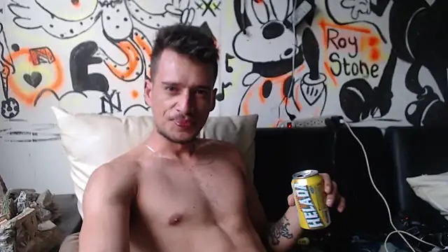 Snapshot of roystonee01 chatting on December 2025 11:27:02 AM roystonee01 online show from December 2025 11:27:02 AM