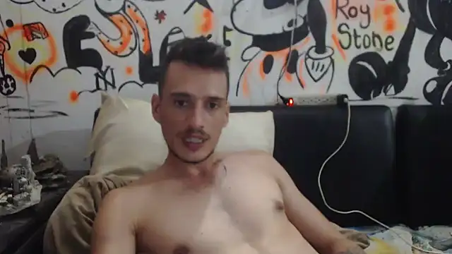 Snapshot of roystonee01 chatting on March 2026 02:39:02 AM roystonee01 online show from March 2026 02:39:02 AM