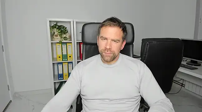 John-E-Dough online show from December 2024 04:54:02 AM