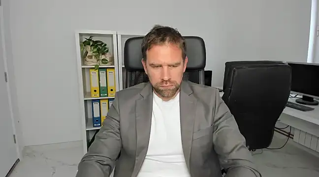 John-E-Dough online show from December 2024 08:59:01 AM