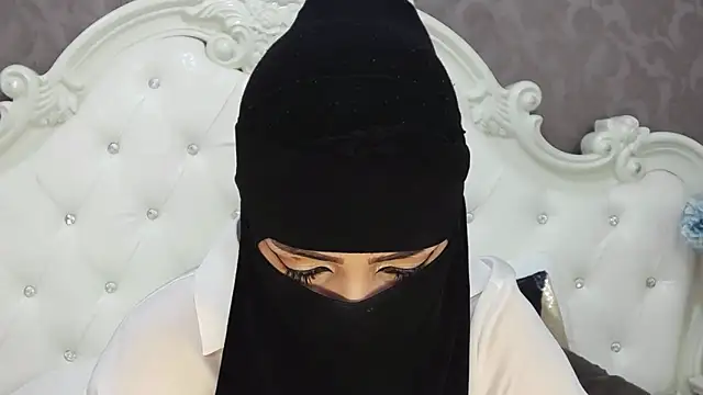 Snapshot of Hajar_Kar chatting on June 2026 05:28:02 AM Hajar Kar online show from June 2026 05:28:02 AM