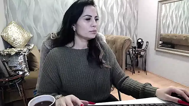 Sara Poison online show from October 2025 02:20:01 AM