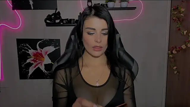 KayWuds online show from December 2024 11:11:01 AM